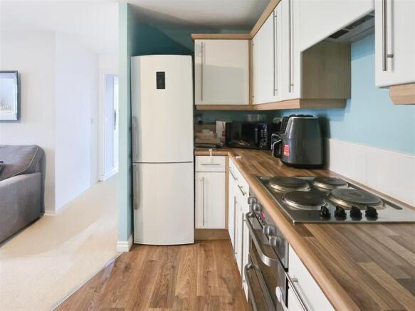 2 bed House for sale Image 8