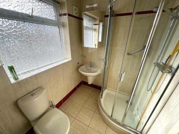 SHOWER ROOM