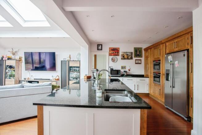 3 bed Detached for sale Image 11