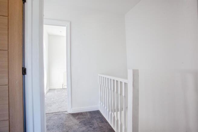 3 bed Semi-Detached for sale Image 8