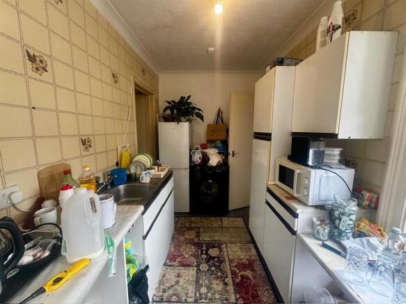 1 bed Flat for sale Image 4