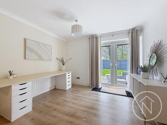 4 bed Detached for sale Image 9