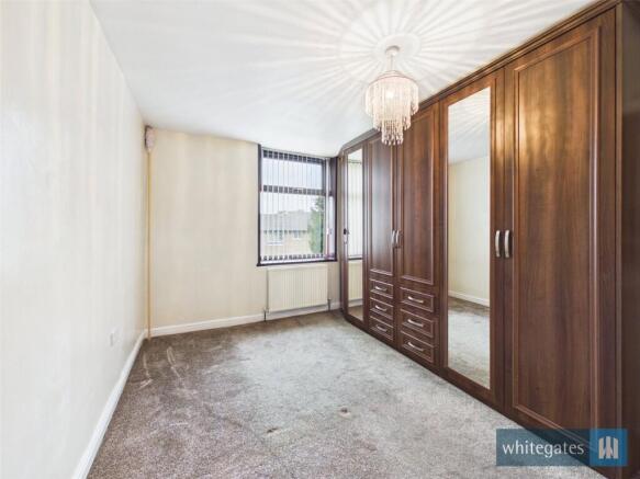5 bed Terraced for sale Image 4