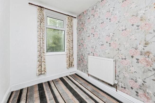 3 bed Terraced for sale Image 9