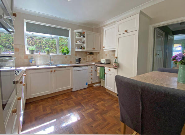 Station Road, Fordingbridge photo 4