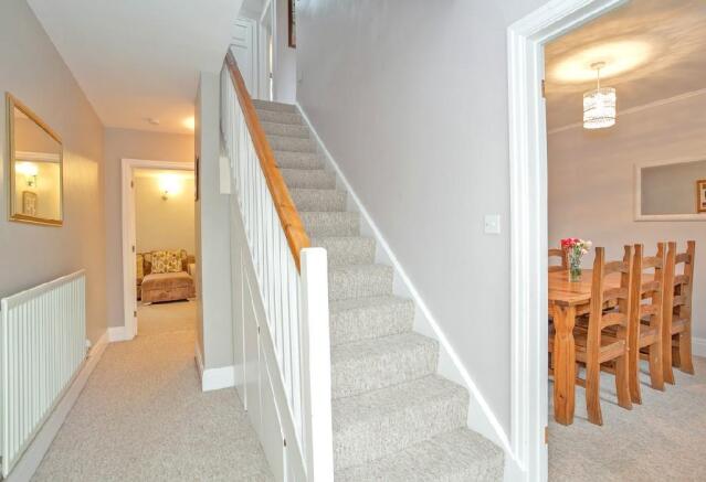 Hallway 1.jpg