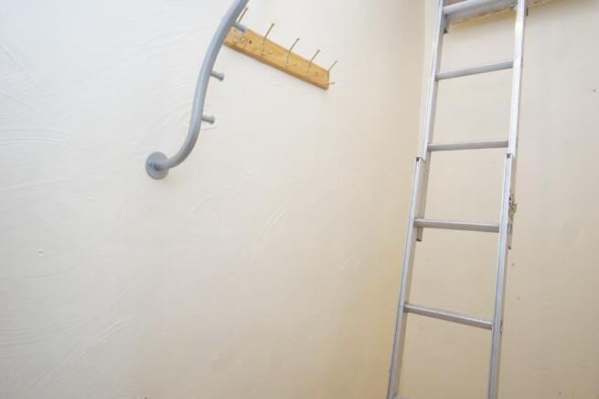 Wardrobe/Loft Access