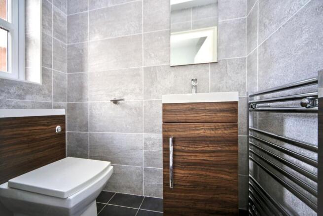 4 bed Detached for sale Image 5