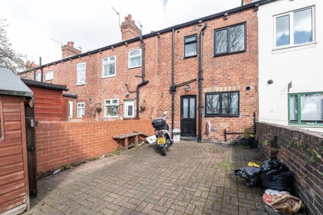 2 bed Terraced for sale Image 11