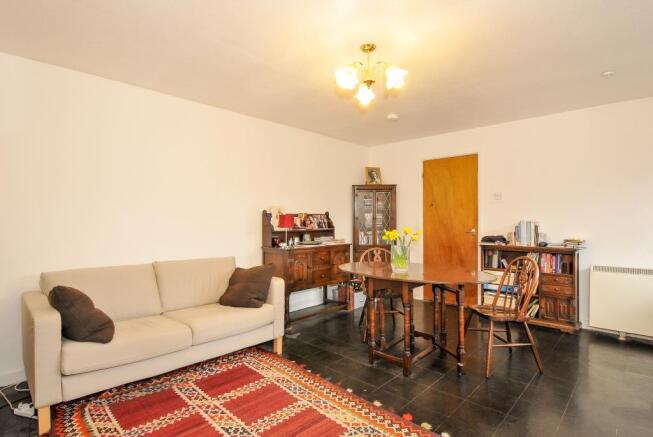 Lounge area within excellent living room