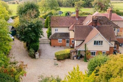 South Lodge, The Avenue, Stanton Fitzwarren, Swindon, SN6