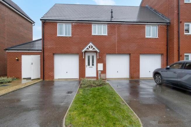 2-bed house on Lucknam Crescent, Coate, Swindon SN3, £220,000
