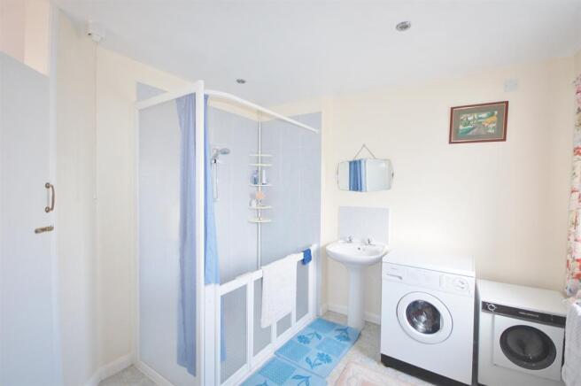 Annexe Bathroom