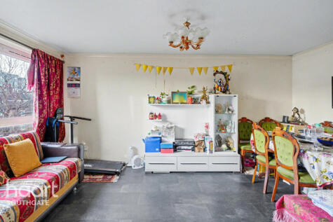 The Sandlings, London