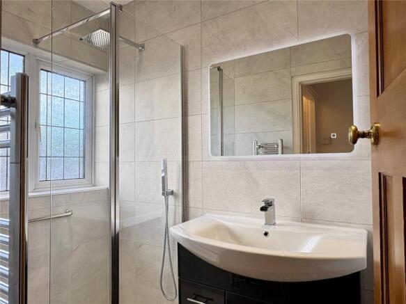 3 bed Terraced for sale Image 7
