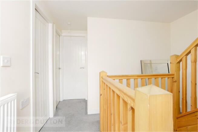 3 bed Semi-Detached for sale Image 8