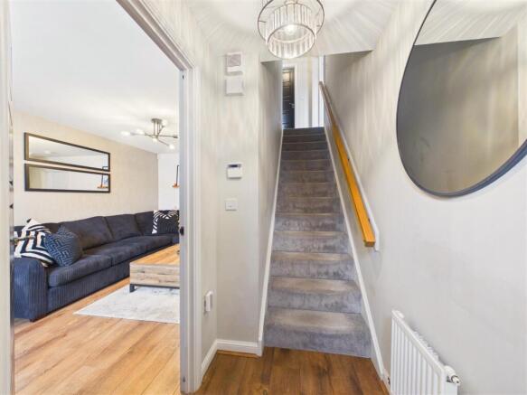 3 bed Detached for sale Image 4
