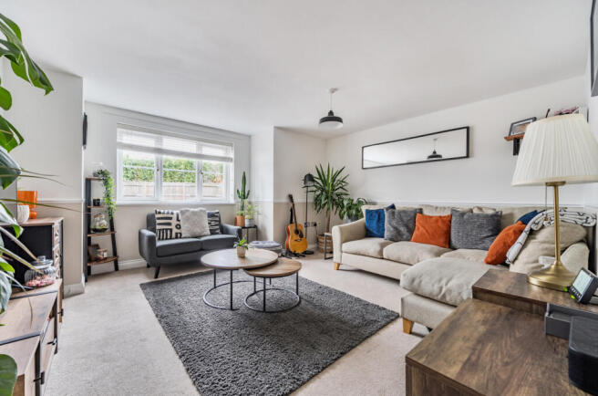 1372393-17-690e14...