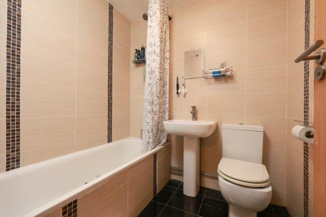 73 Sydenham Road 4.JPG