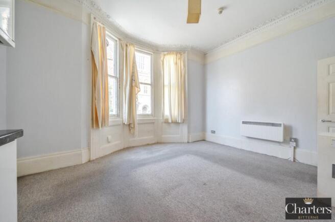 Studio Room