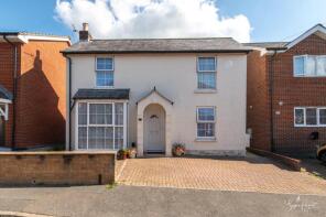 31, Ash Road, Newport PO30 2AQ