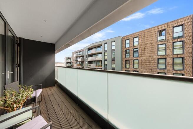 11 Lambarde Square London SE10 photo 4