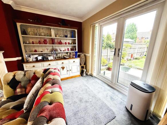 3 bed Terraced for sale Image 11