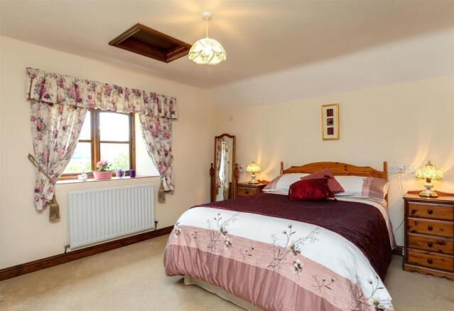 Bedroom 2.jpg
