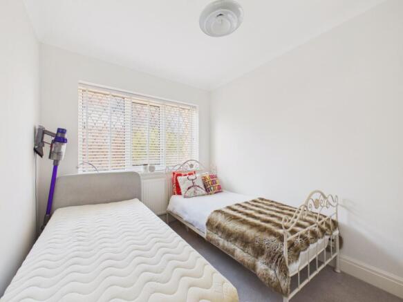 3 bed Bungalow for sale Image 11