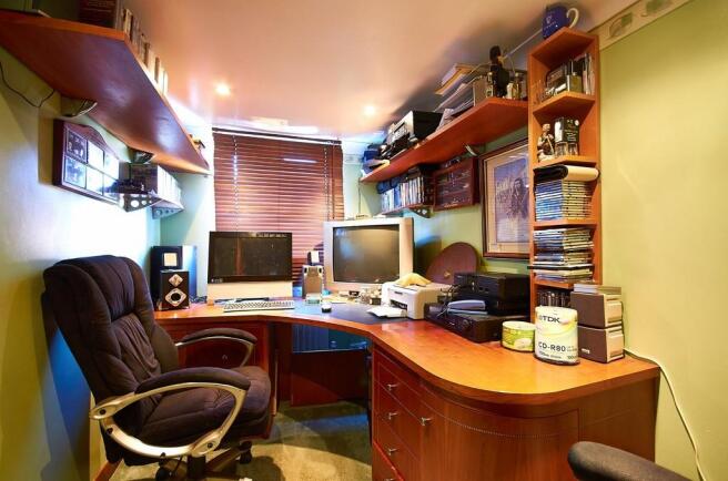 Photo 6
