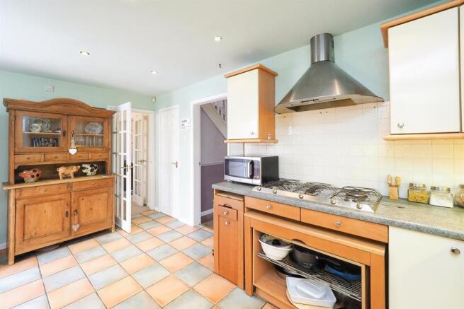 Fitted Kitchen: