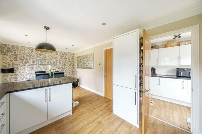 Kitchen/Breakfast Rm