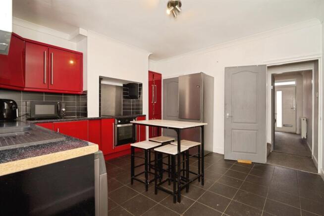 3 bed Terraced for sale Image 7