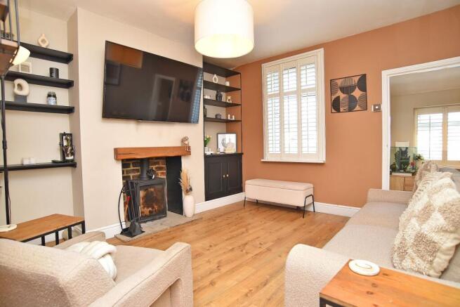 3 bed House for sale Image 4