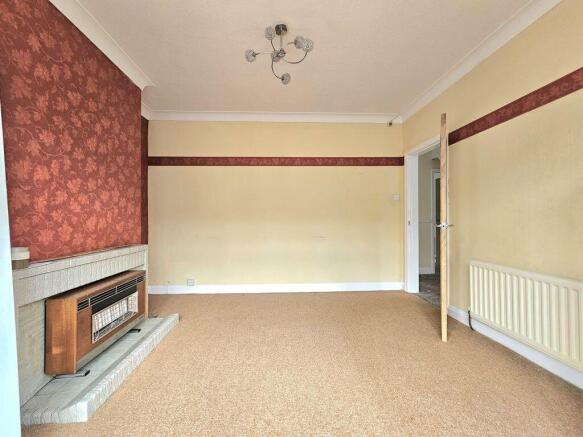 3 bed Terraced to rent Image 6