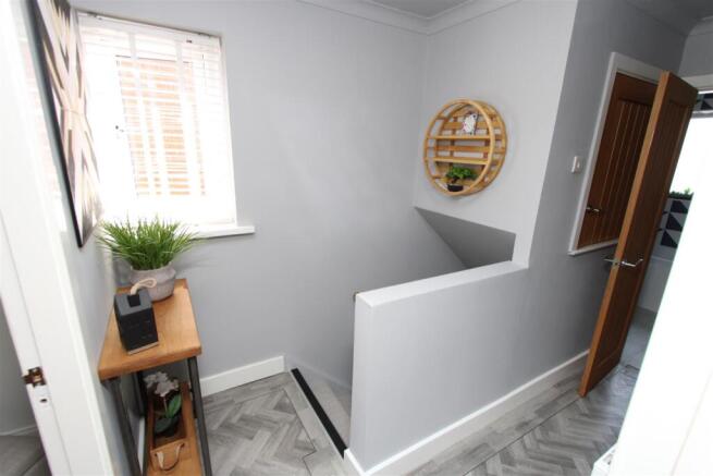 3 bed Detached for sale Image 9