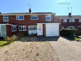 37, Somerville Road, Ringwood BH24 1XJ