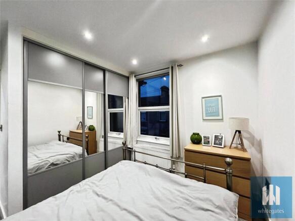 3 bed Terraced for sale Image 8