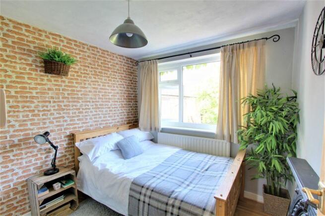 Bedroom 2 (Double)