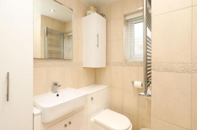 3 bed Semi-Detached for sale Image 12