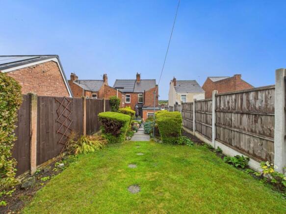 Queen Victoria Road, New Tupton, S42 photo 3