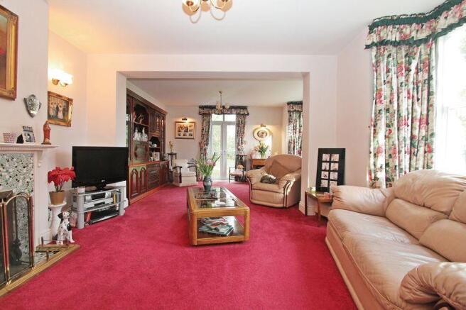 Living Room (2)