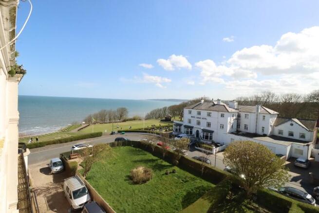2 bed Apartment for sale Image 7
