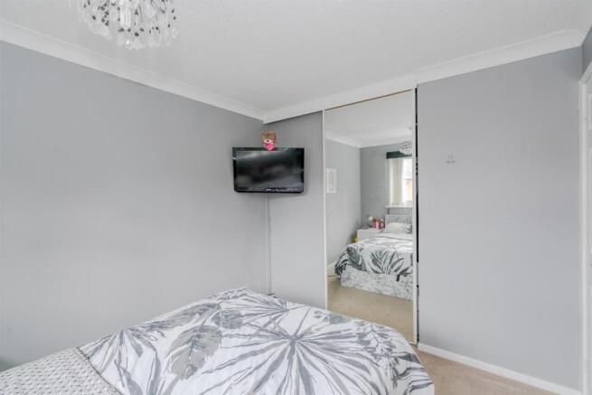 Wheatlands Close, Cannock, WS12 3XL-13.jpg