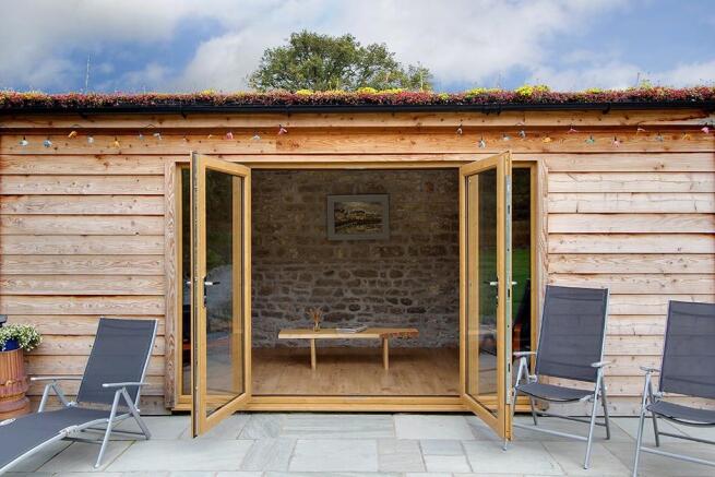 Garden studio