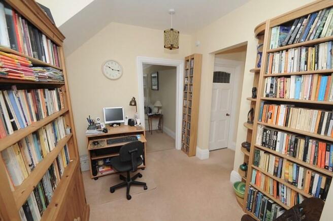 Photo 8