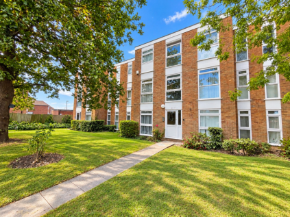 Elderberry Close, Luton, Bedfordshire, LU2 8JD