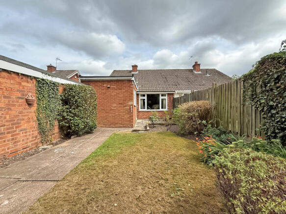 Linden Lane, Short Heath, Willenhall photo 4