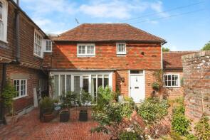 2 The Mews, Burfields House, The Plain, Goudhurst, Cranbrook TN17 1AE