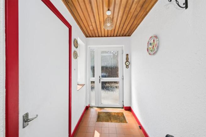 4 bed Semi-Detached for sale Image 8